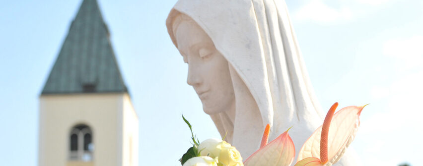 Virgen Medjugorje Flores